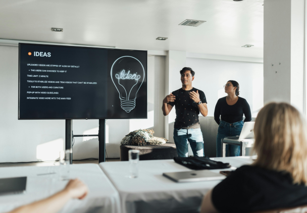 15 Online Business Ideas Dubai Beginners Can Start with No Experience